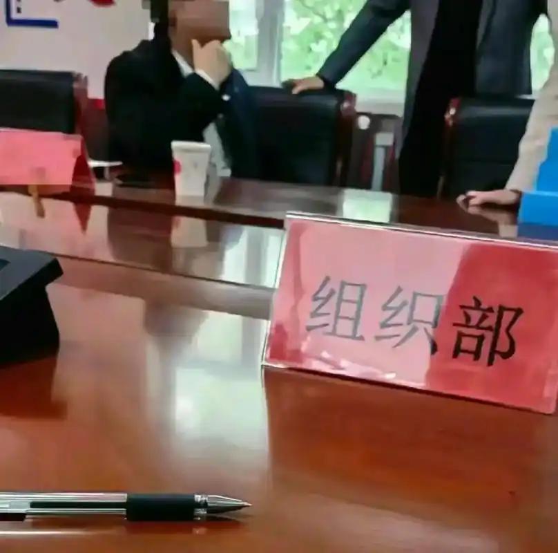 你相信盛极必衰吗？（四）
上世纪八九十年代，我曾在一家大型国企党委工作，当年的国