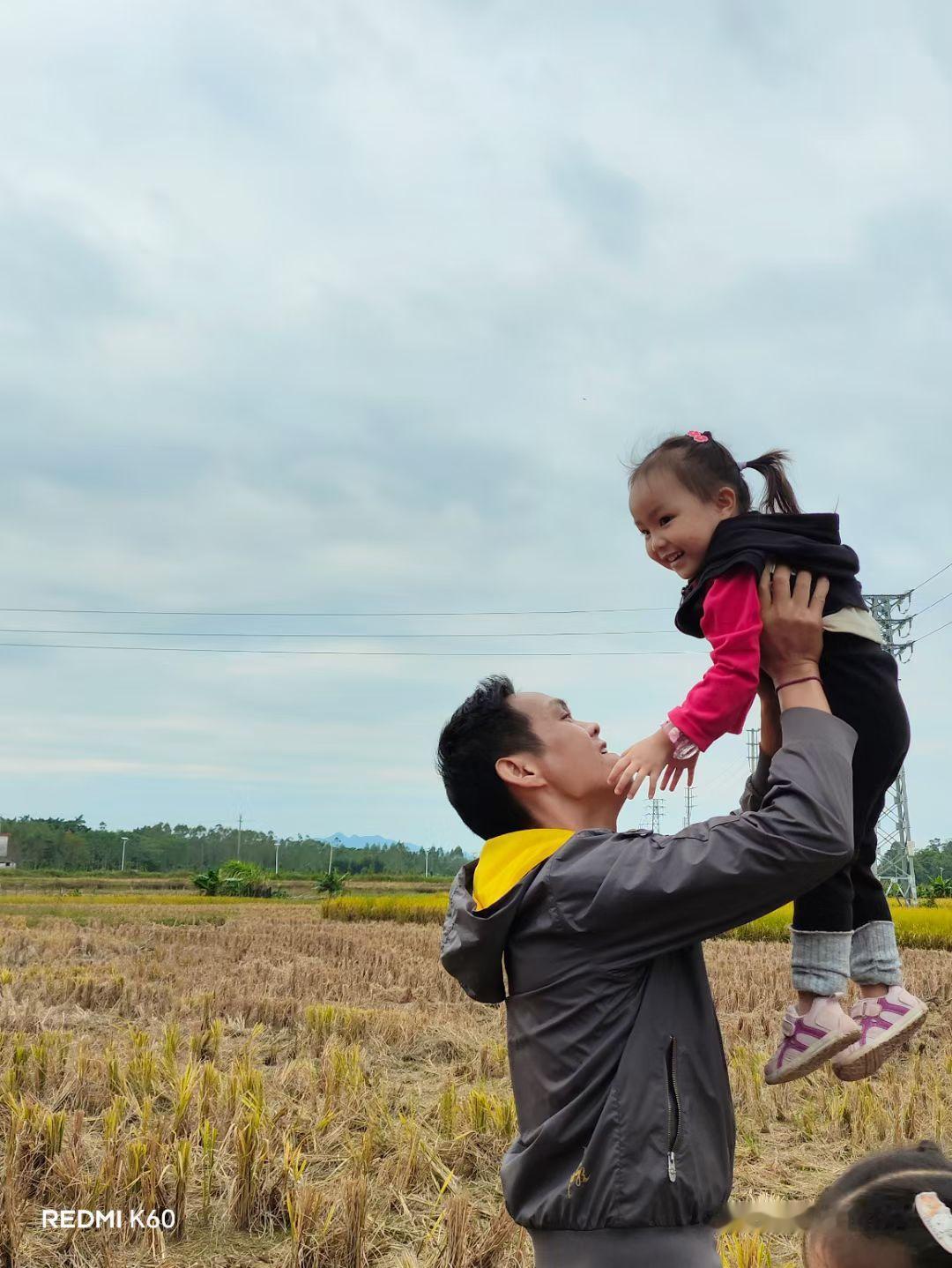 [微笑]2026年的我，不知道你现在过得咋样？希望那时候的你，别再为点小事就瞎操