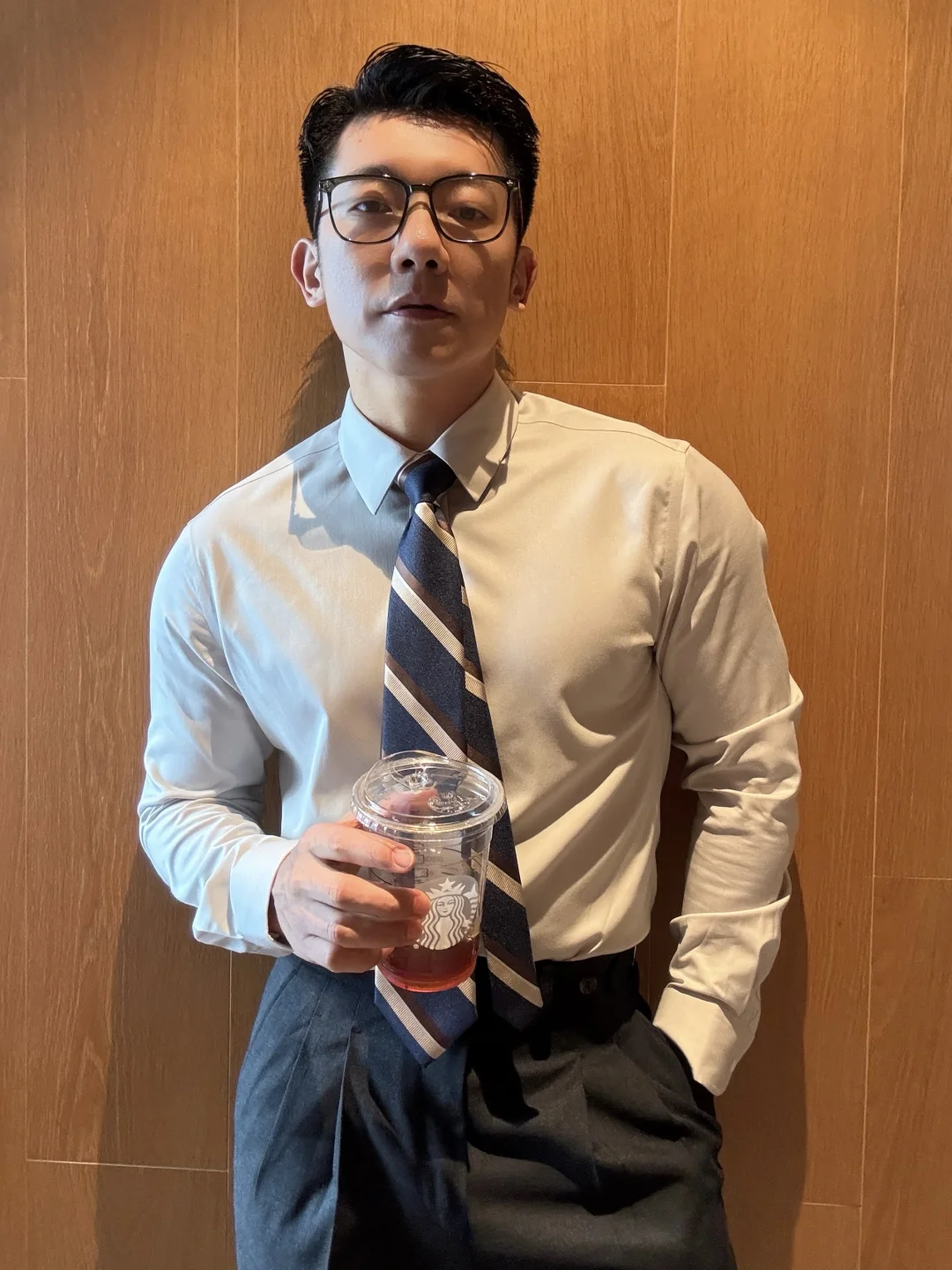 选对衬衫，解锁质感通勤日常