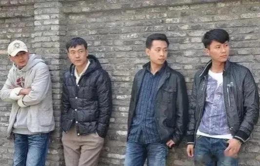 一面墙靠了四个影帝，张译在当时绝对是其中最不起眼的那一个，如今也绝对是四个人中最
