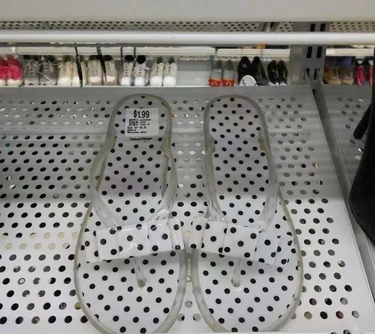 原来这又双拖鞋啊