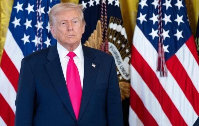 特朗普当了两回总统，终于意识到了一个事实，只要不和中国对着干，美国依然是超级大国