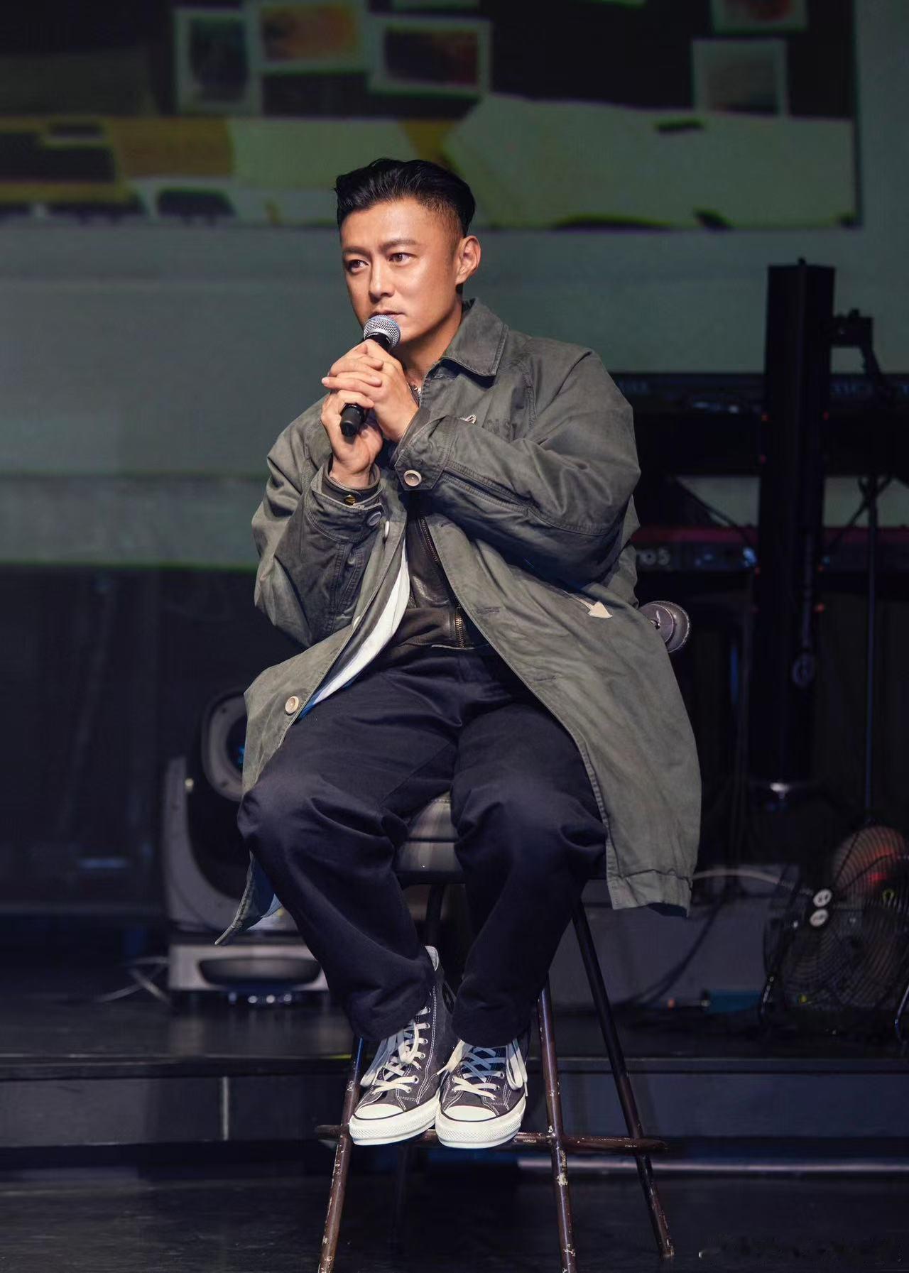 余文乐[超话]余文乐个人喜爱度第七披哥一公个人喜爱度排名 不刻意制造话题，专注舞