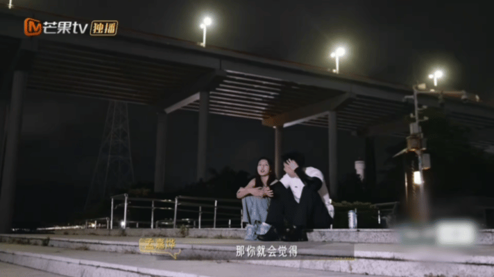 谁家恋综嘉宾吵起来了心动双重奏恋综里很少见这么直白的拉扯，不掺杂剧本化的甜宠，把