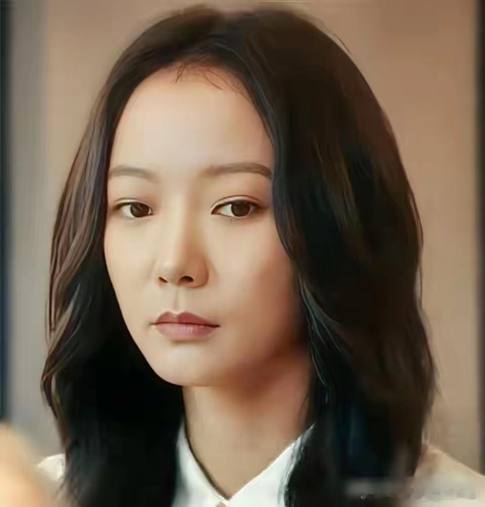 王珞丹，一年270万买乐高。 新剧被说瘦脱相，她微博回得干脆：“比起玻尿酸，我更