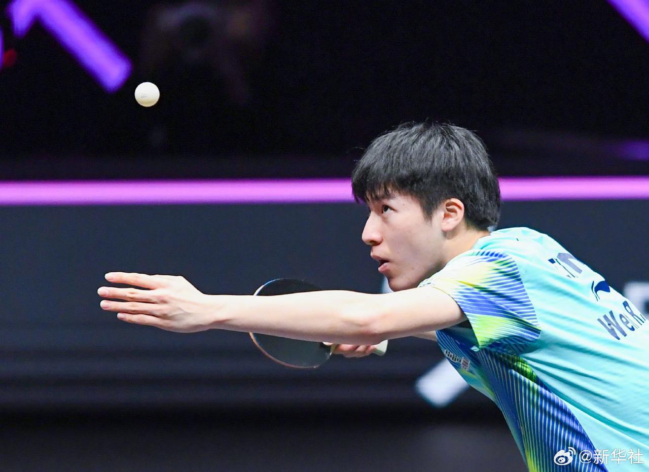 热血沸腾！温瑞博4-2力克张本智和，国乒小将一战封神
 
WTT重庆冠军赛男单半