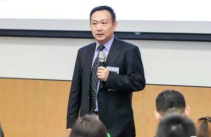 卢麒元提出警示，海归青年提出的十五五规划编制过程里暗藏的华盛顿共识思路。核心风险