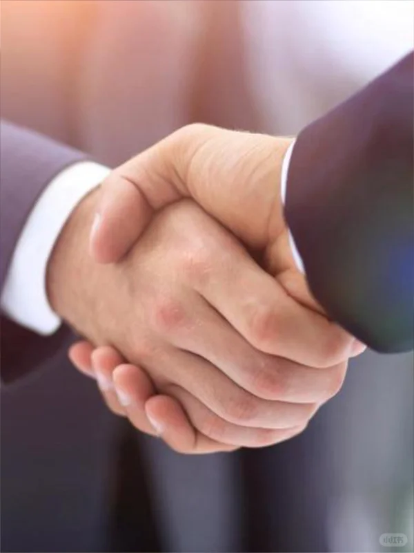 社交小秘诀，如何用一次握手赢得好感？