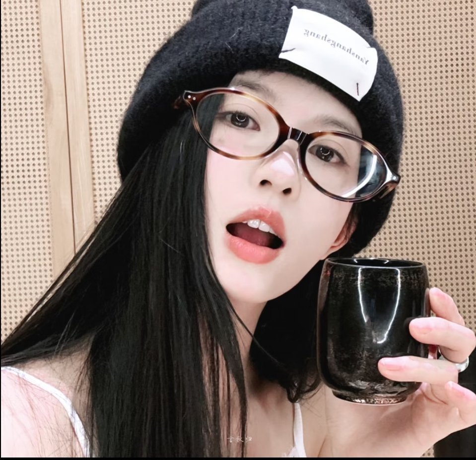 刘些宁  lxn刘些宁宁安如梦 lxn刘些宁沈芷衣 “玫瑰是我偷的，情书是我抄的