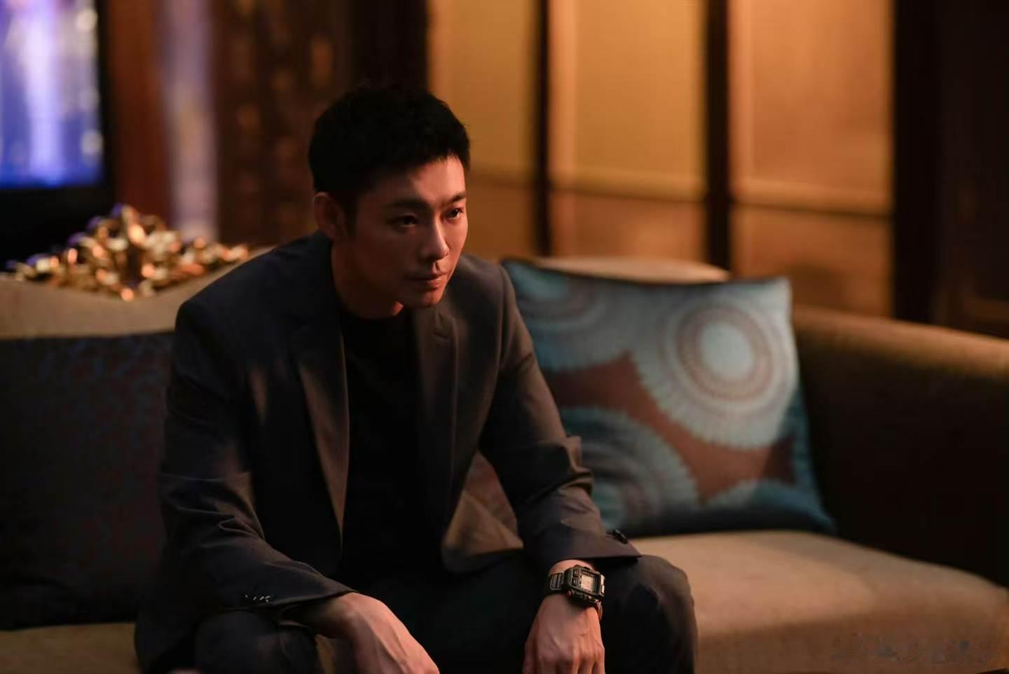 真怕徐冬冬端着老舅唱野狼 坐等《低智商犯罪》更新，太想看陆一波和周淇后续感情线，