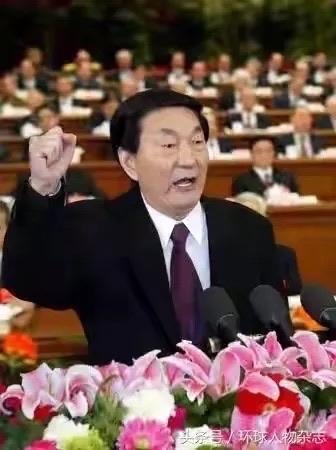 敢讲、肯干、有观点、有魄力、做派强硬、又懂经济…
这是邓小平同志对朱镕基总理的大