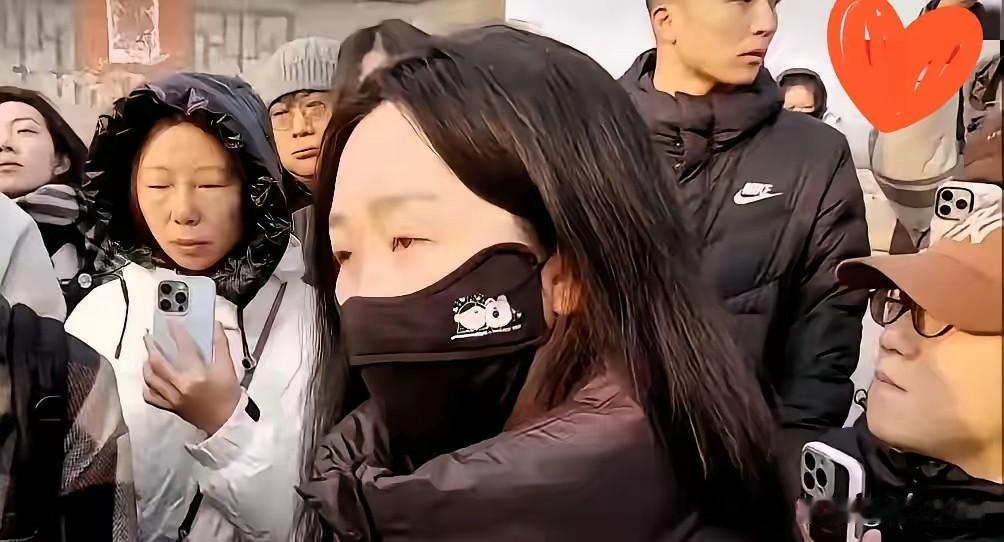 这遛狗不拴绳的毛病，真该好好治治了！明年1月1号起，新《治安管理处罚法》可明确说