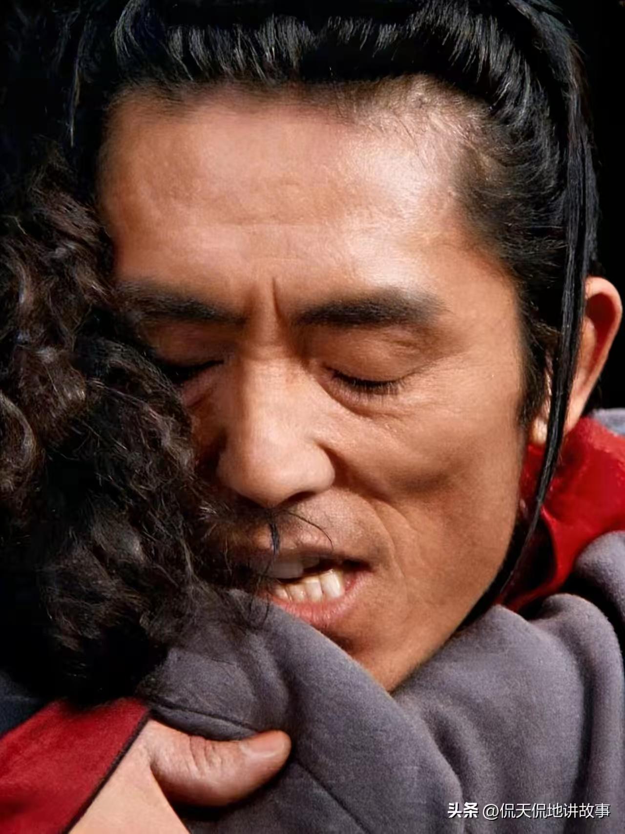 老谋子的颜值真是时代的眼泪啊！巩之青春陪了艺，利的诱惑中了谋。两人分手重开张，老