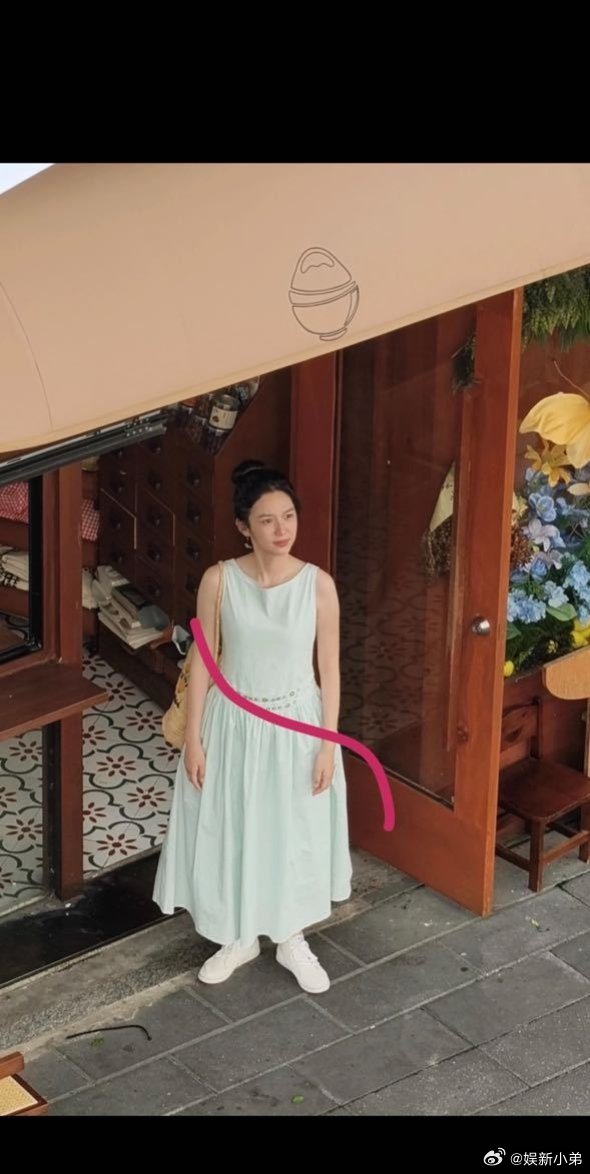 这是周也？？你能认出来吗？周也
