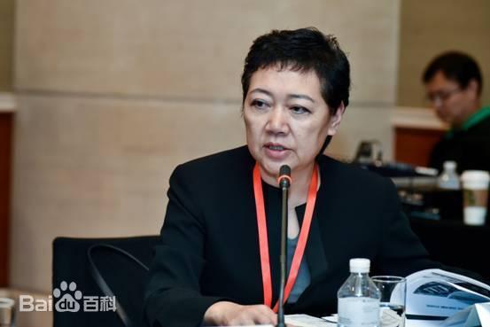 打工就一定没有做生意挣钱吗?

1、曾经的打工女皇吴士宏，原为北京椿树医院护士，