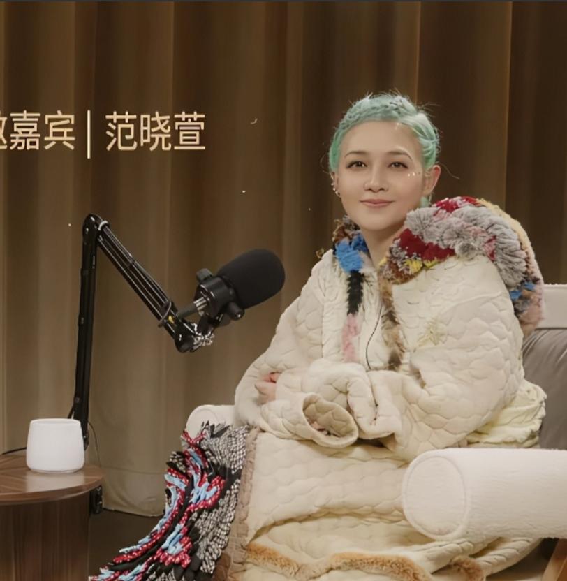 为男友摘子宫，剃寸头打舌环，从影后到魔女：49 岁的她活成了这样。1998 年的