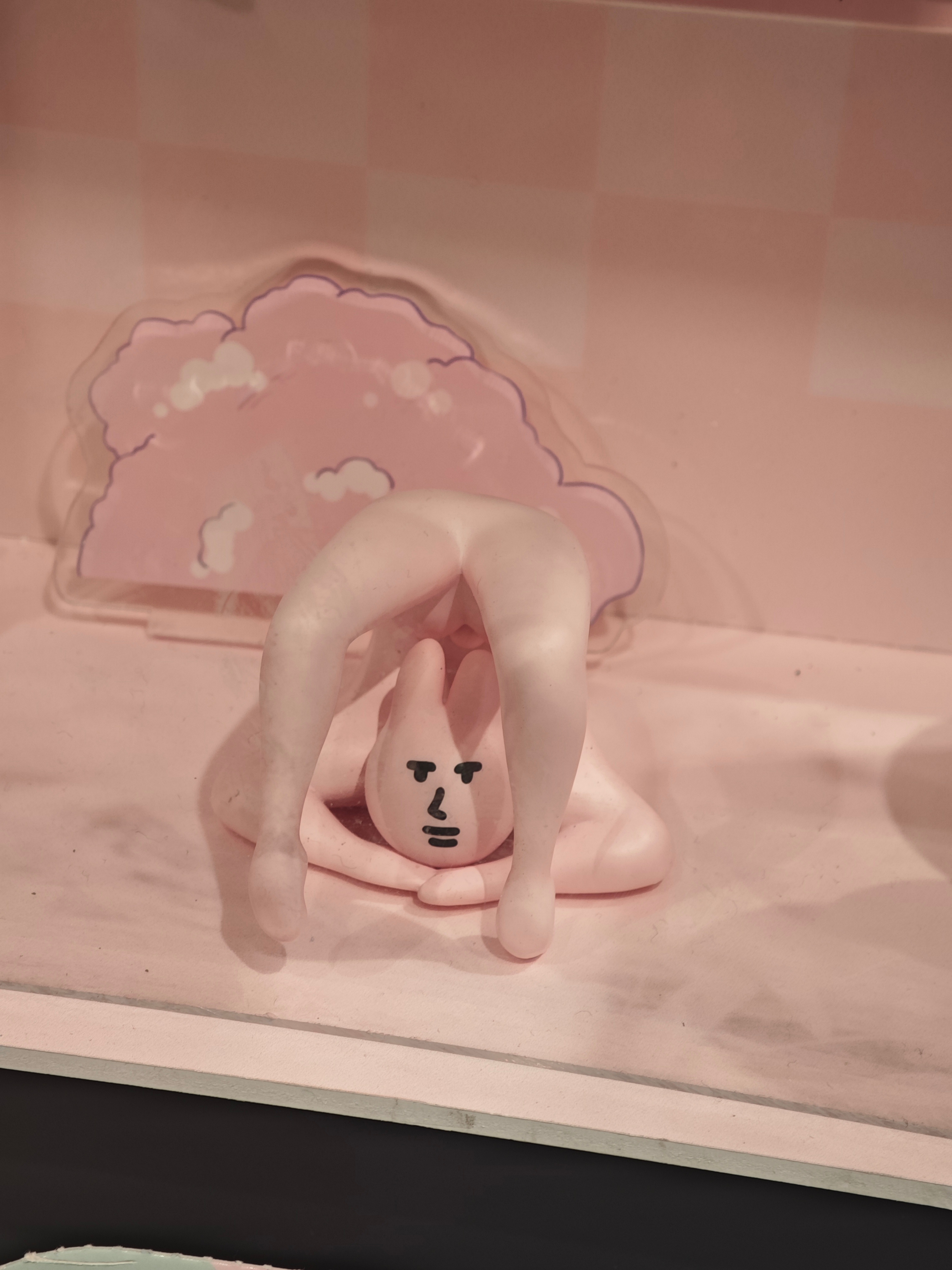 淡淡的疯感，离谱hhhhhhh 