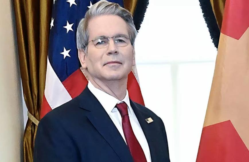 美媒表示，中国有“软肋”，不排除美国制裁中国的金融系统，以施加压力！8月22日，