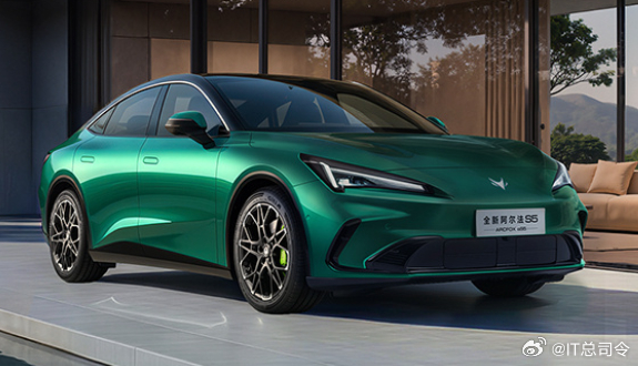 轿跑的的门槛已经到11万了吗？11.28万起的极狐阿尔法S5，大家怎么看？ 