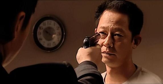 [微风]2000年，金鹰奖答谢典礼上，王志文和女记者发生争执，女记者怒吼：你别太