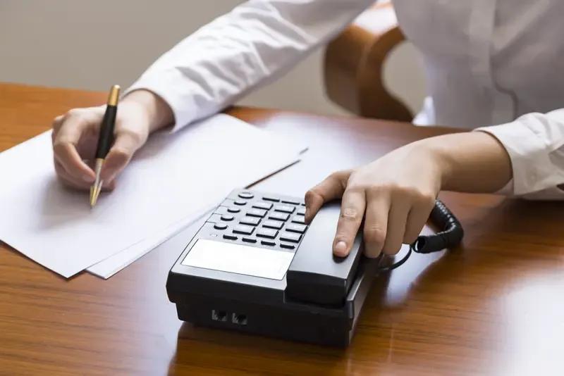 秘书为什么容易得到提拔重用? 这个话题可谓切中要害。区级以上的领导基本上每人都会