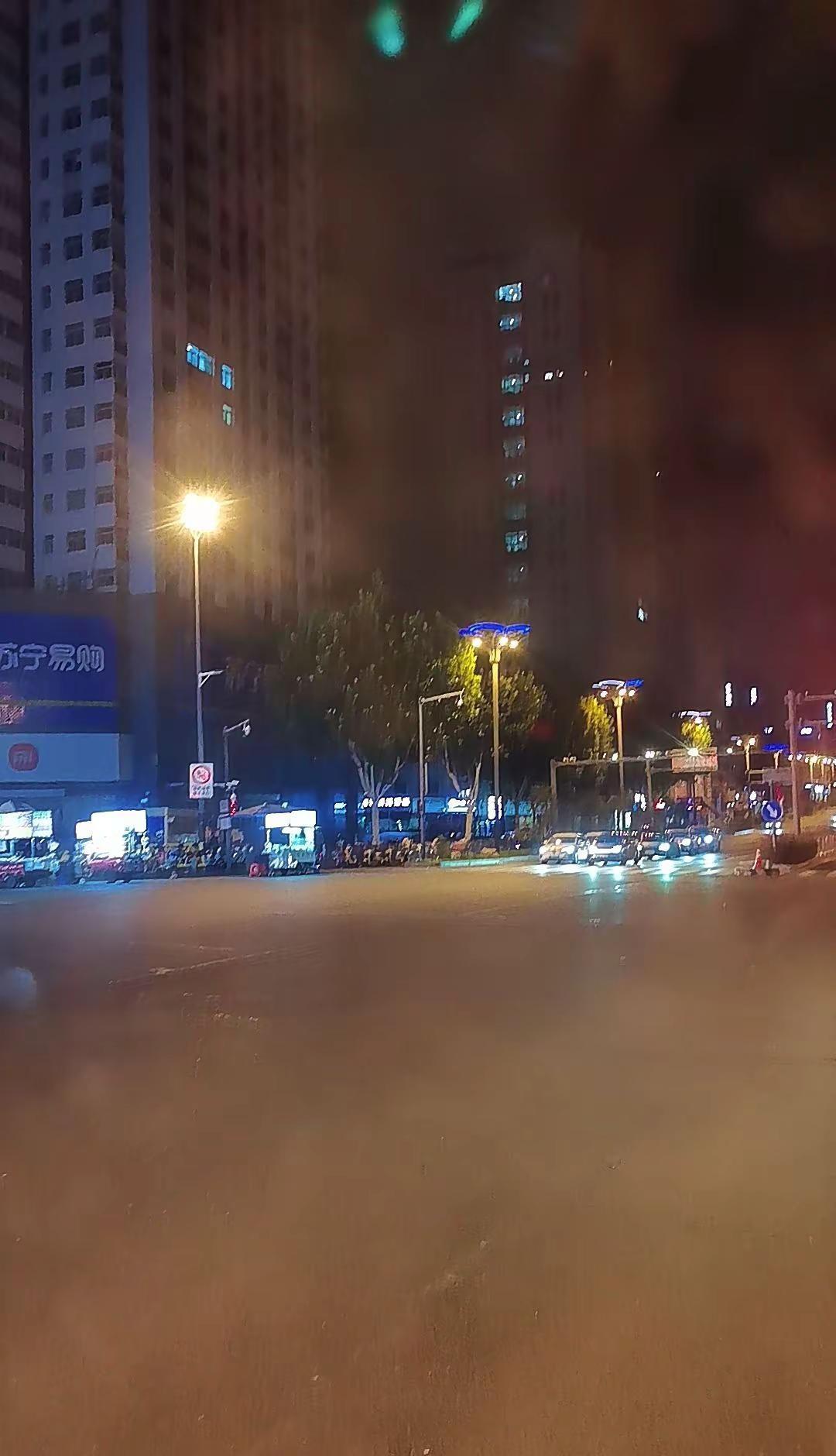 马云说，机器人不应该去做人类可以做的事，而是去做人类做不到的。最应该发展的方向是