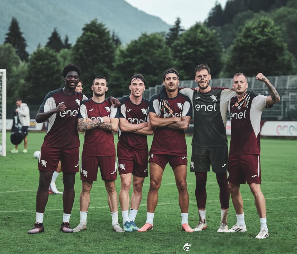 周末快乐☀️来自牛牛的胜利小分队✌️🐂Torino FC 都灵足球俱乐部