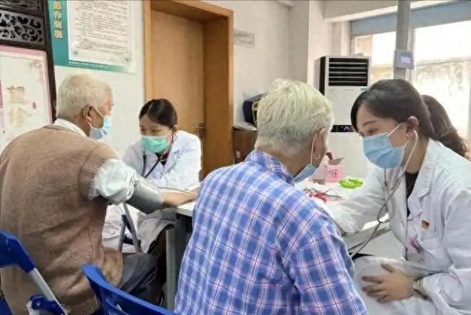 医生研究发现：心脏手术10年没复发的人，大多戒掉了这5个习惯

张先生是广东的一