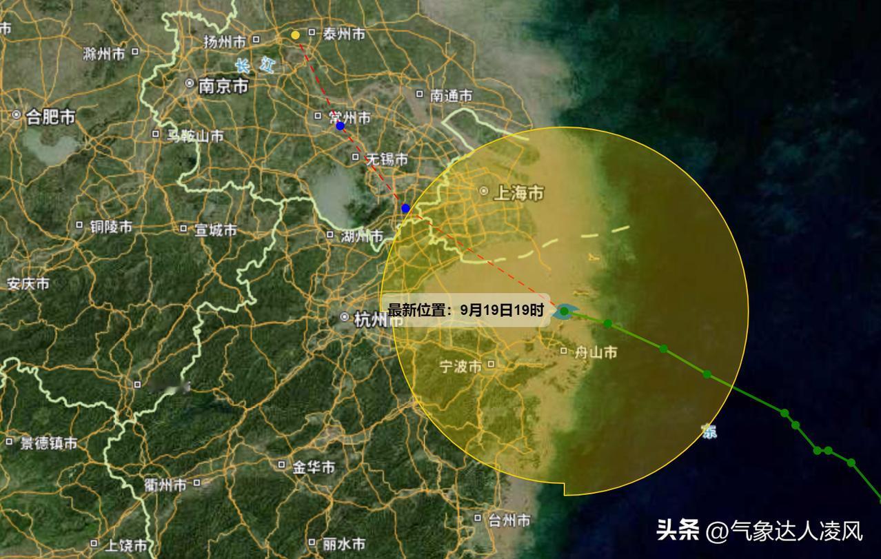 今晚19时前后，台风普拉桑初判登陆浙江岱山，登陆时强度为强热带风暴级，中心最大风
