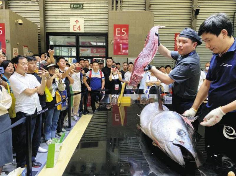 #日本公布排海启动瞬间画面#8月24日，我国全面禁止日本的海产品。与此同时上海搞