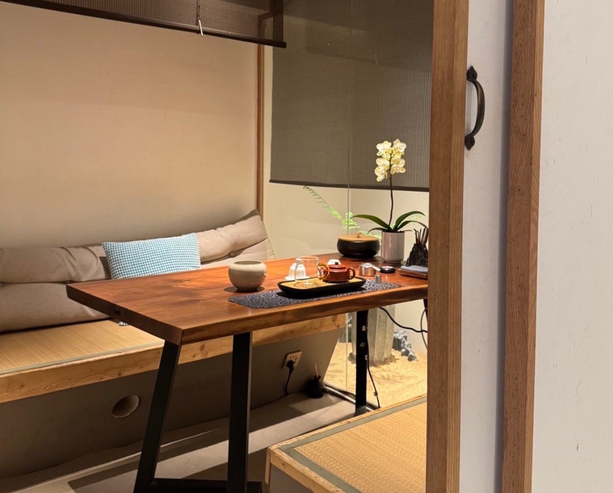 茶道  生活的答案，有时就藏在一杯需要耐心等待温度适宜的茶里。 