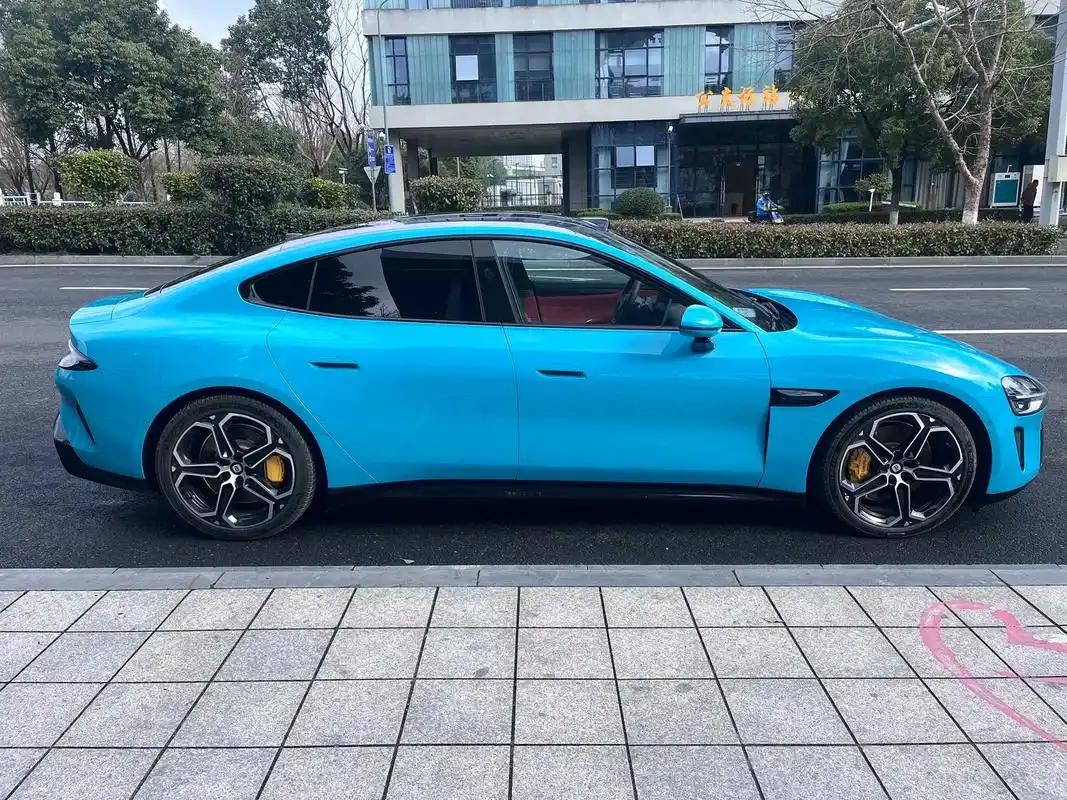 养一台小米SU7一年到底花多少？我算过细账：电+保险+保养+停车＝这些数
我的S