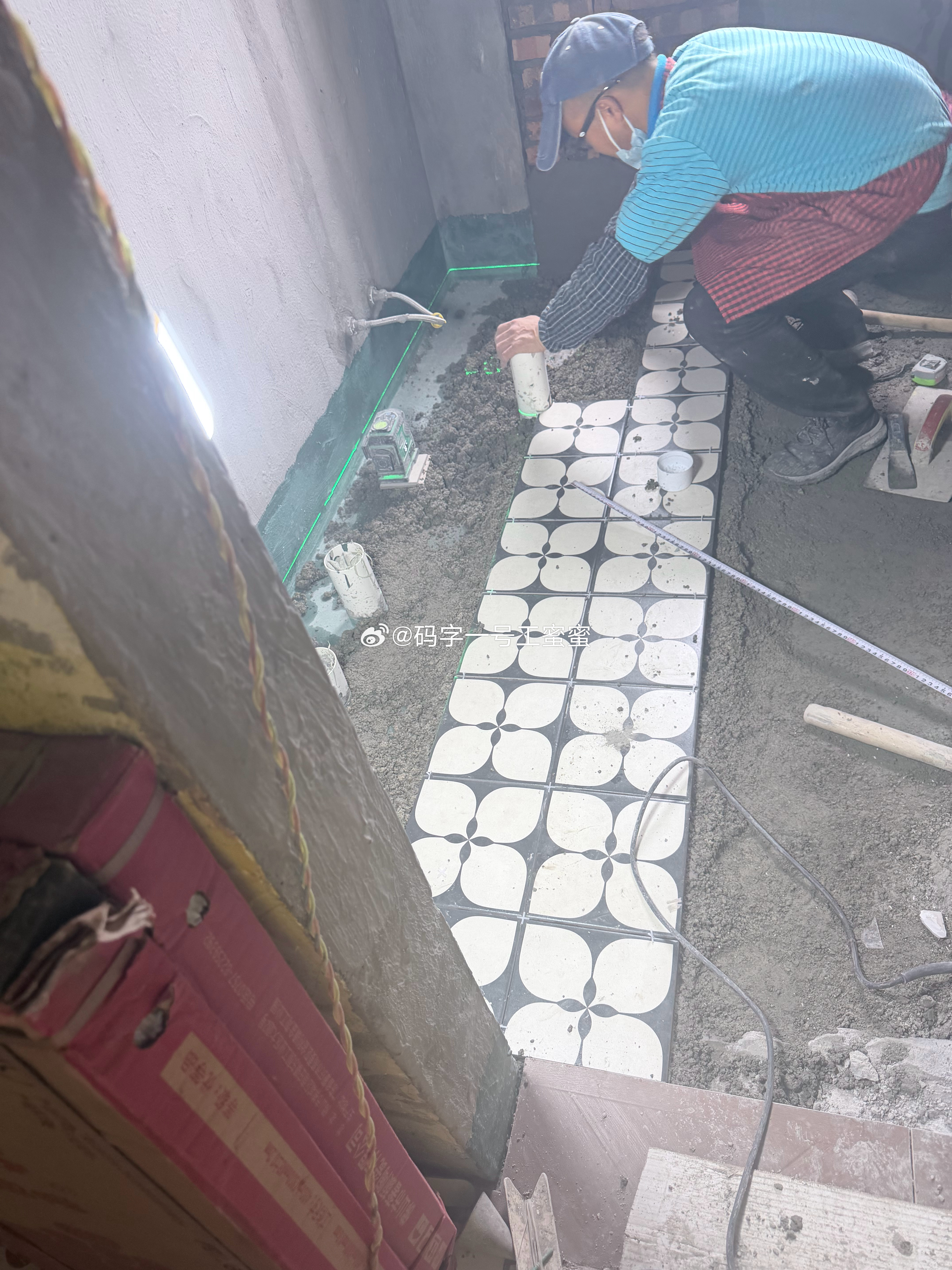 “剪秋，本宫的头好痛” 