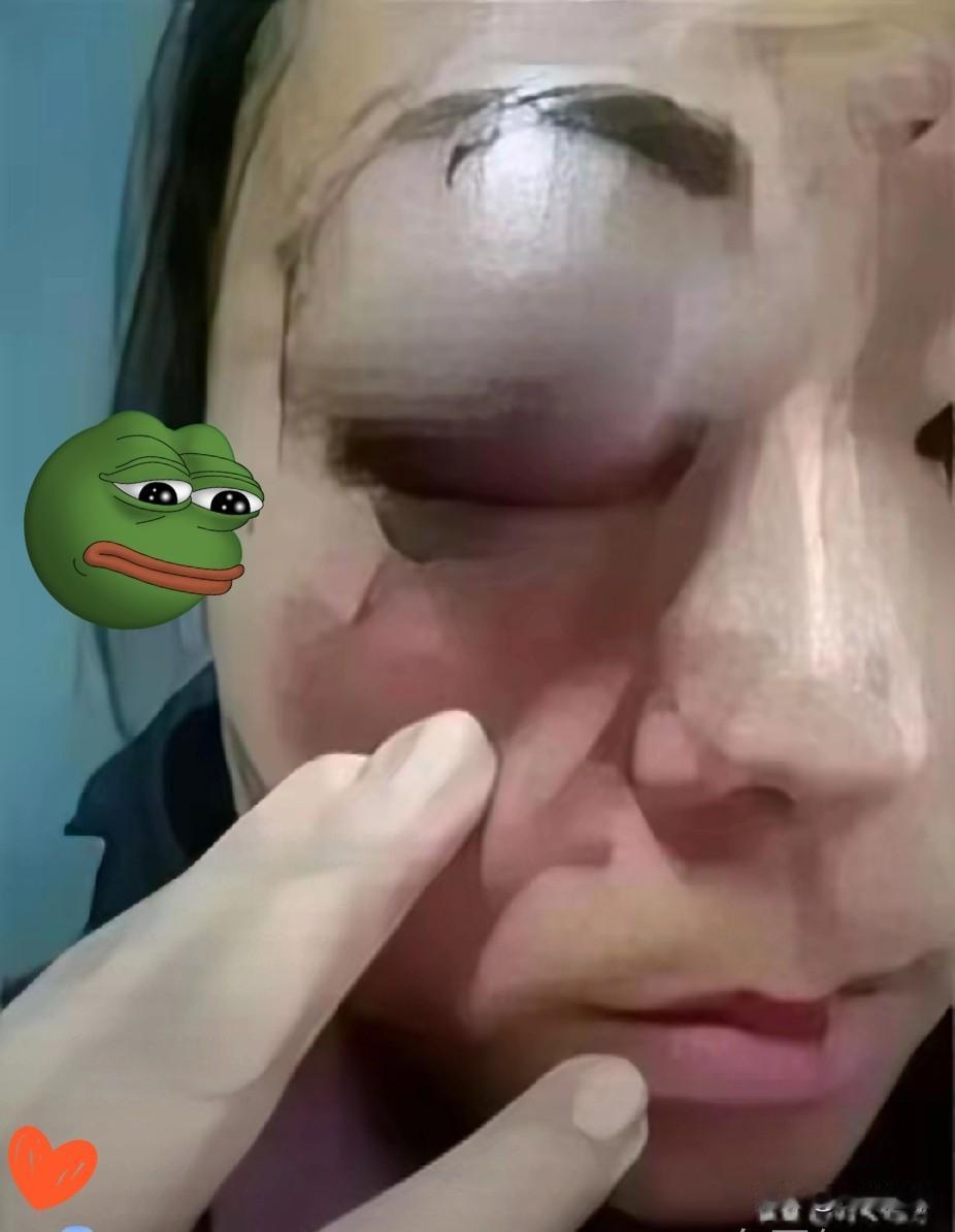 江西女子戏耍卖鱼老板，折腾十几分钟剔骨切块，最后轻飘飘一句“不要了”转身就走，结