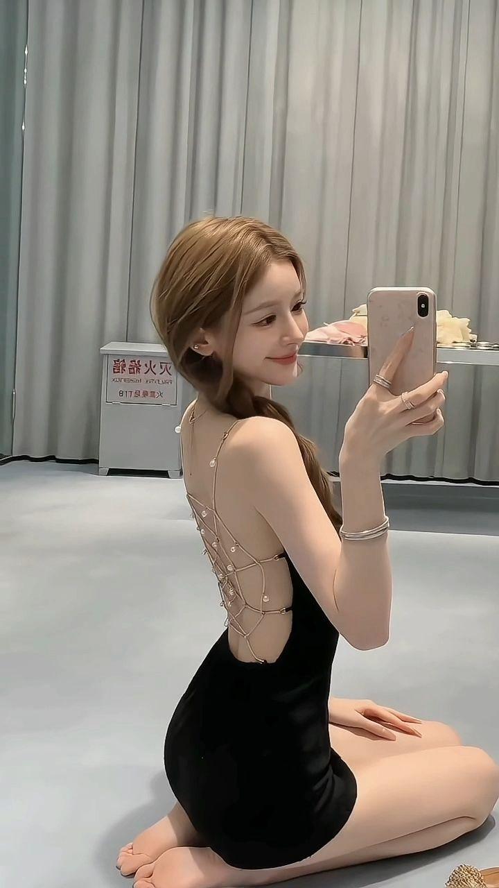 今日份辣妹ootd 甜辣穿搭 穿搭