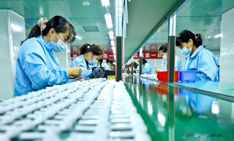 AI颠覆人类的认知力；更新传统、发展新技术、创新新数据技术转化生产力、坚持数据安