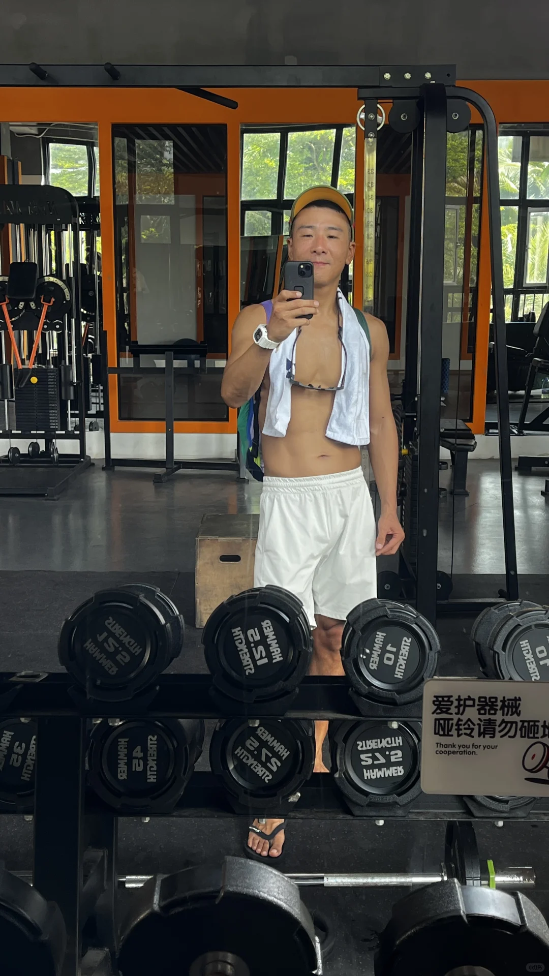 在海岛🏝️什么都是五颜六色的