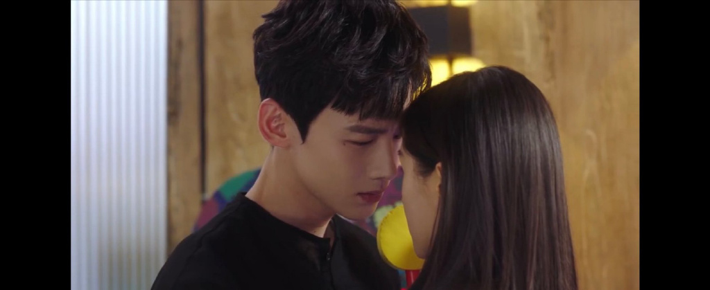 #这真像白敬亭能干出来的事#白敬亭这次真的是本色出演了，在我的助理不简单中，他用