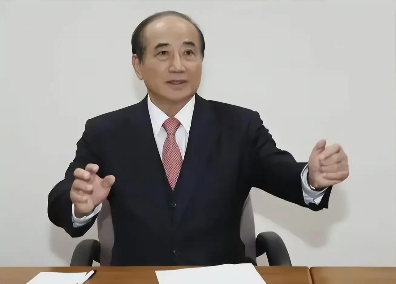 大家都没想到，郑丽文访陆回台后，并没有像外界预想的那样首先同马英九交换意见，而是