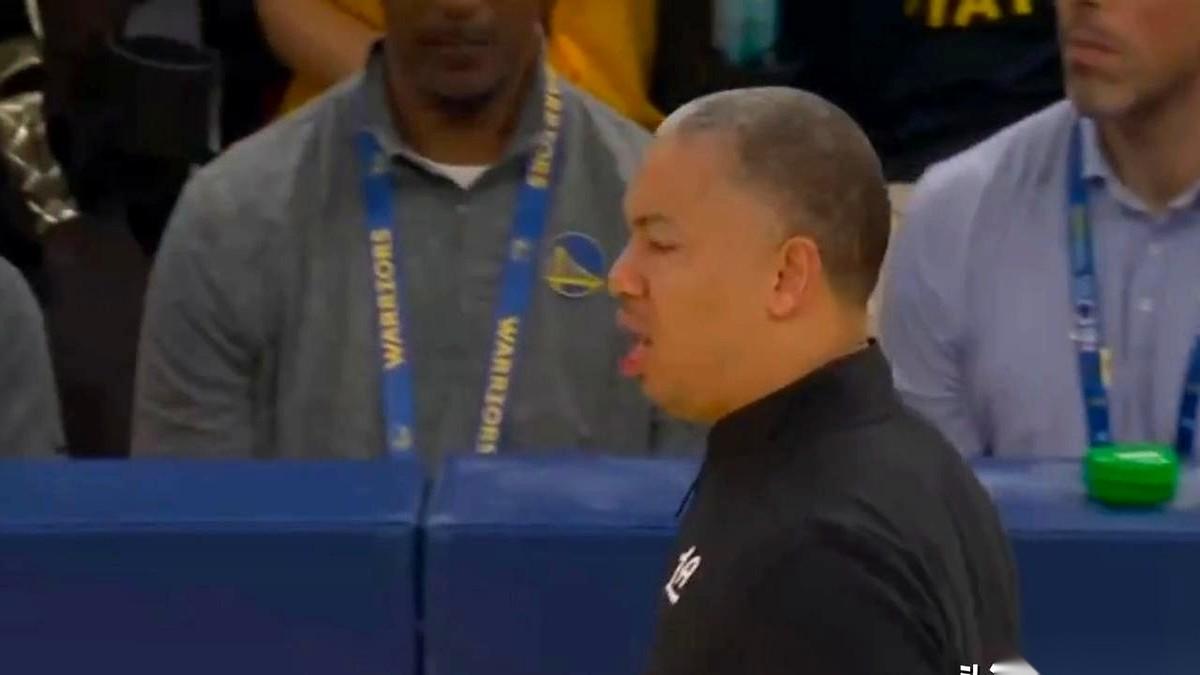 眼睁睁看着一个三不沾从手里扔出去，我眼前都黑了。
真的。
上一场打成什么样了，但