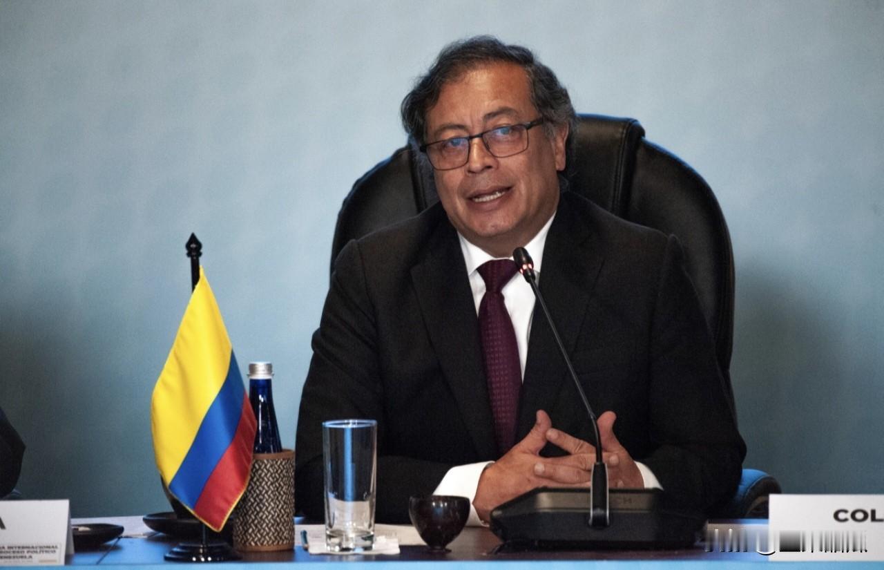 佩特罗关是很仗义的。哥伦比亚政府已向边境部署了3万名士兵，并保证武装部队已做好准