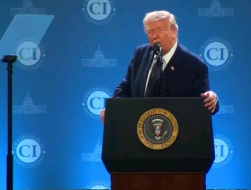 半岛电视台报道，当地时间9日，美国总统特朗普表示，在美以联军针对伊朗关键目标发动