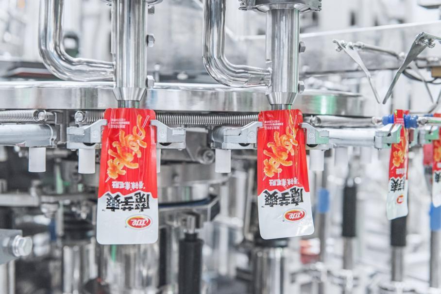 外行看热闹，内行看门道！卫龙财报背后全是硬功夫！卫龙2025年净利润之所以这么稳