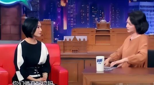 一次采访中，金星问朱茵：“你以前和周星驰真的好过吗？”朱茵迟疑了一会，然后淡淡地