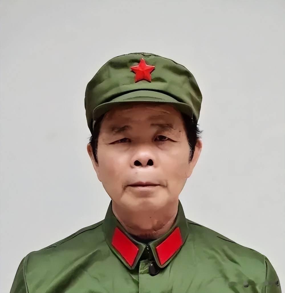铁血连长李绍武：枪林弹雨浴血卫国，半生缄默不负初心
 
李绍武（1950—202