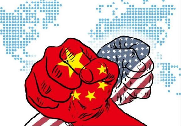 面对中国的强硬，特朗普有点恼羞成怒，他在社交平台写道，“中国这步走砸了，彻底慌了