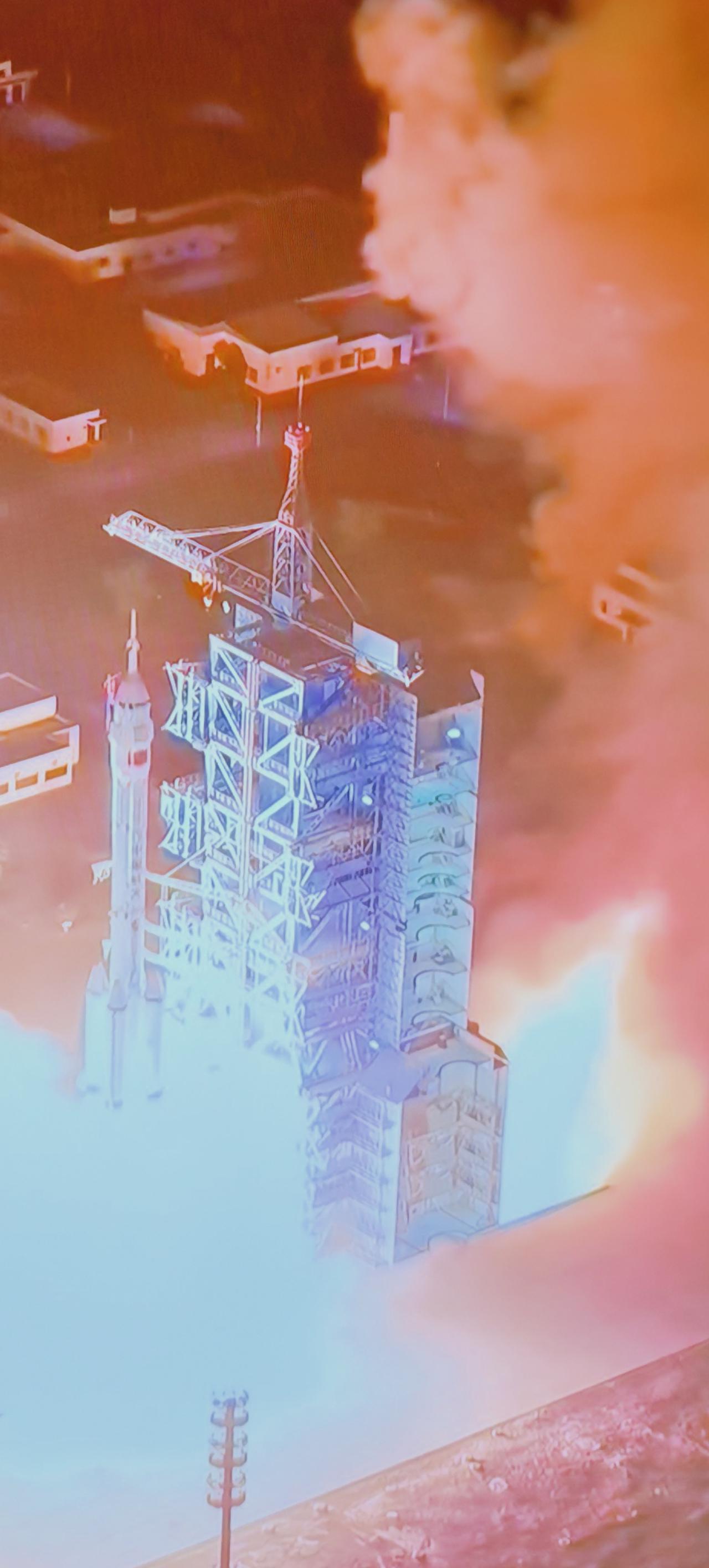 神舟二十三号载人飞船发射任务取得圆满成功[赞][赞][赞][烟花][烟花][烟花