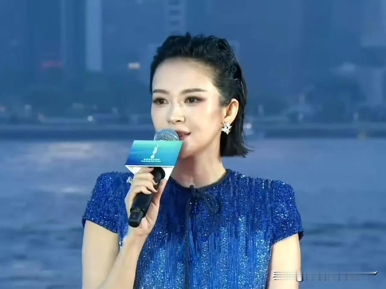 章子怡输给了90后女演员廖子妤，再次痛失金像奖影后。

 
4月19日，第44届