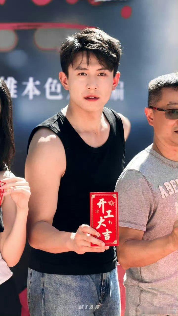 刘萧旭身材比例是谁 代表作是 ​​​