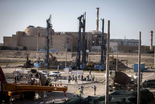 万斯对伊朗态度震惊，细节显示谈判十分艰苦，德黑兰竟比美方还强硬！路透社与《纽约时